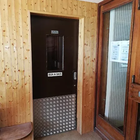 公寓 1600, Front De Neige *