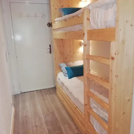 公寓 1600, Front De Neige 普华露